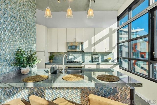 1050 Island Avenue 612, San Diego, CA 92101