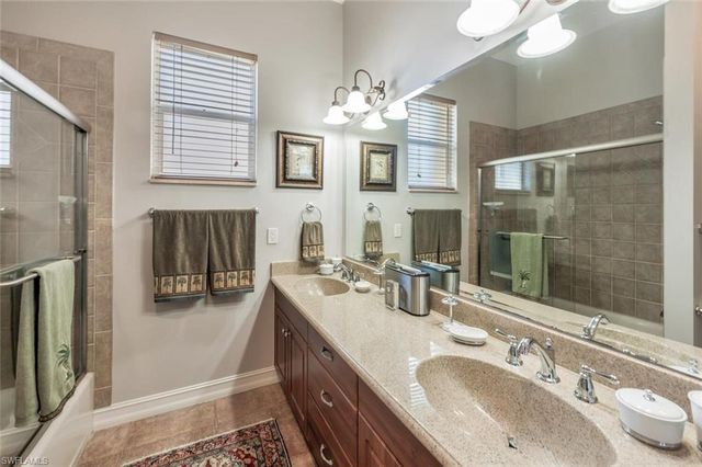 5727 Riverside DR, Cape Coral, FL 33904