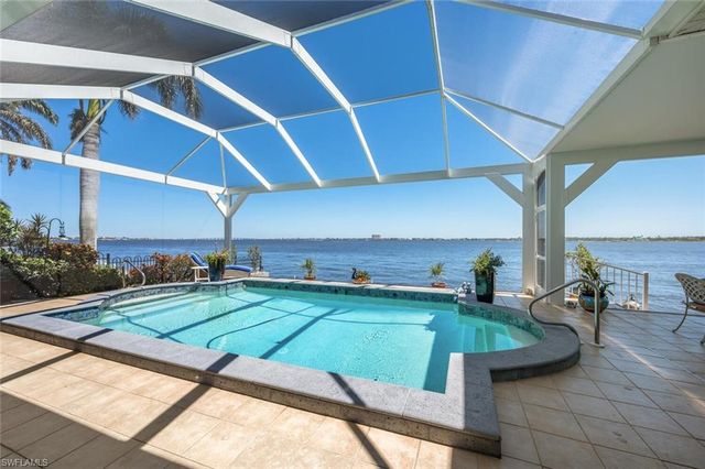 5727 Riverside DR, Cape Coral, FL 33904