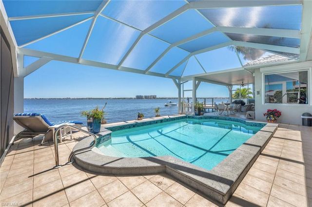 5727 Riverside DR, Cape Coral, FL 33904