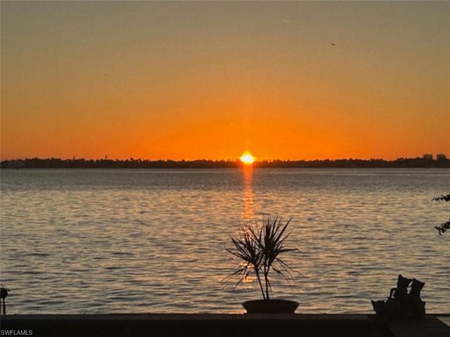 5727 Riverside DR, Cape Coral, FL 33904