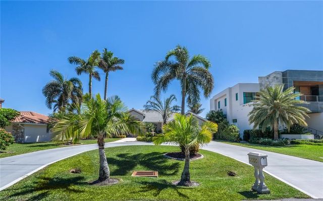 5727 Riverside DR, Cape Coral, FL 33904