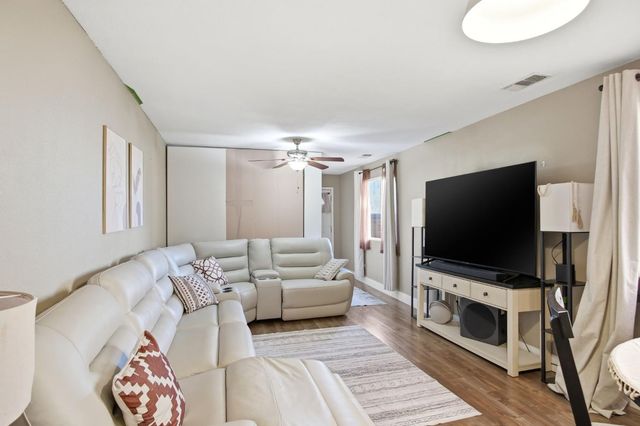 534 Ripona, Ripon, CA 95366