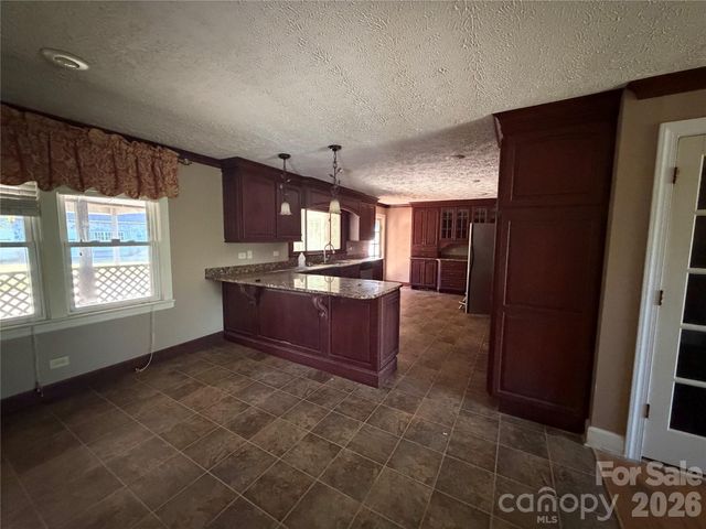 3838 Cliffside Road, Cleveland, NC 28114