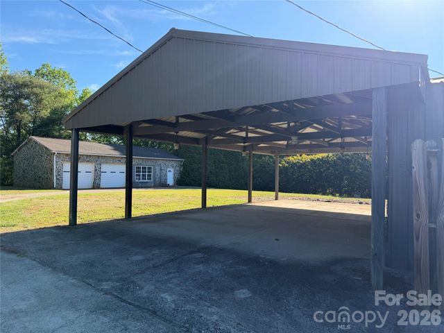 3838 Cliffside Road, Cleveland, NC 28114
