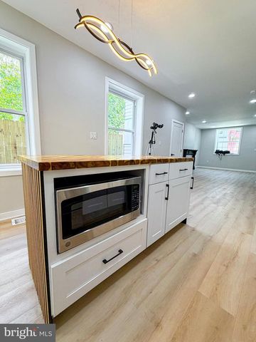 1630 N NEWKIRK ST, Philadelphia, PA 19121