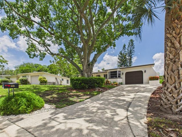 533 66TH STREET N, Palm Harbor, FL 34684