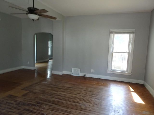 233 N Chatham Street, Janesville, WI 53548