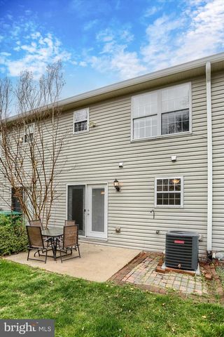 6312 DARLINGTON DR, Harrisburg, PA 17112