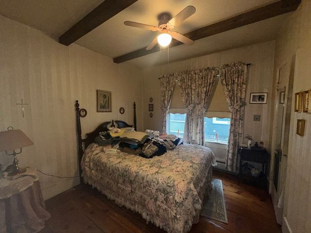 15 Crowley St, Lowell, MA 01852