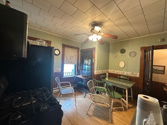 15 Crowley St, Lowell, MA 01852