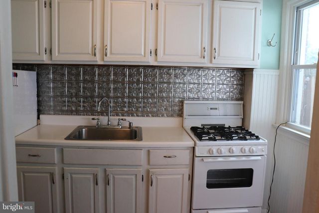 317 W SALAIGNAC ST, Philadelphia, PA 19128