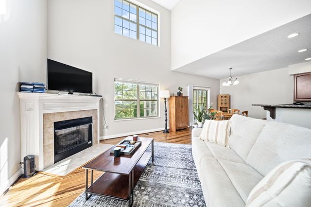 975 Adara Drive, Columbus, OH 43240