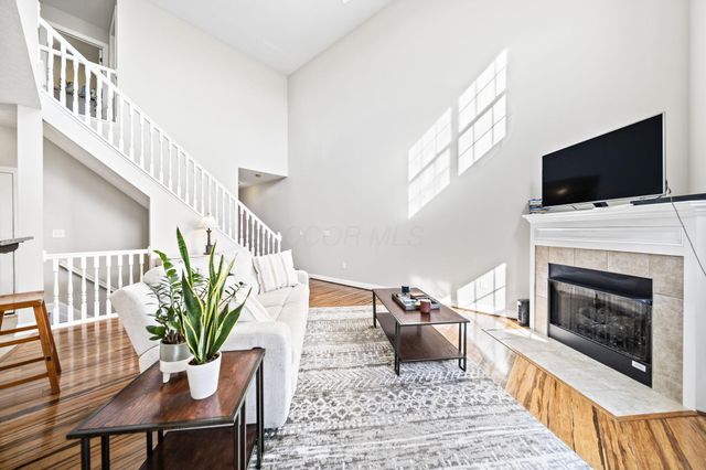 975 Adara Drive, Columbus, OH 43240