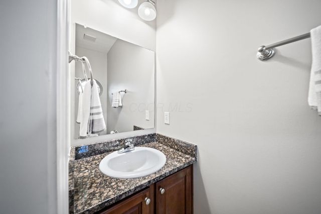 975 Adara Drive, Columbus, OH 43240