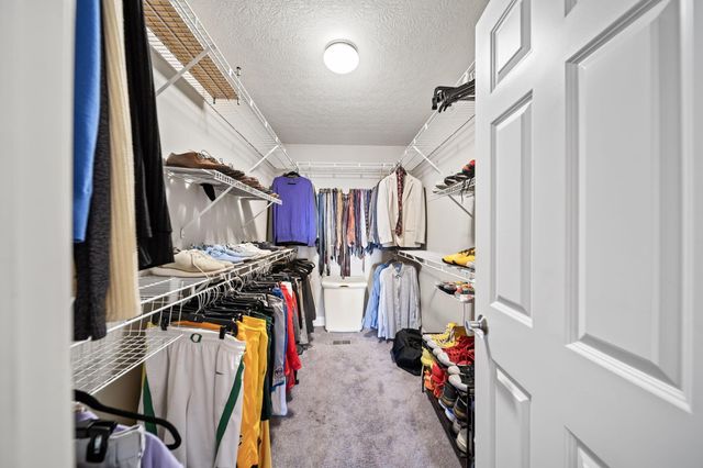 975 Adara Drive, Columbus, OH 43240