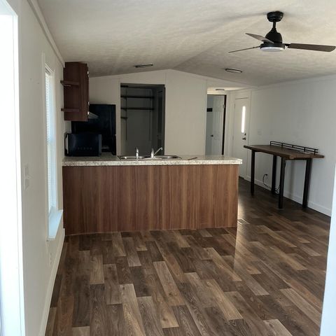 1929 New Holland Road, Wagener, SC 29164