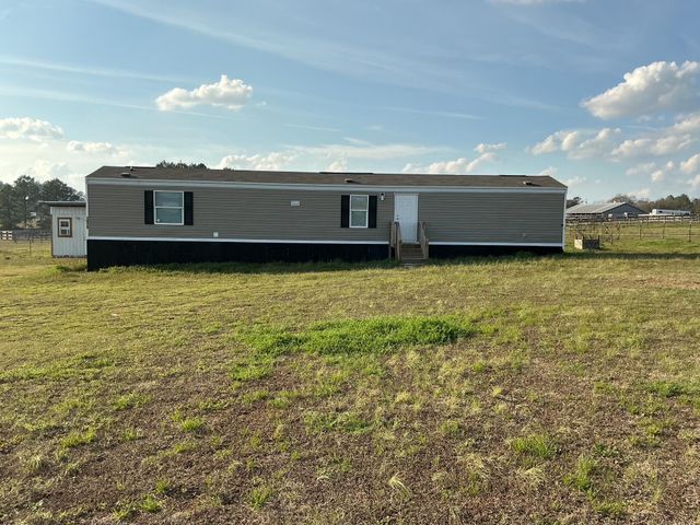 1929 New Holland Road, Wagener, SC 29164