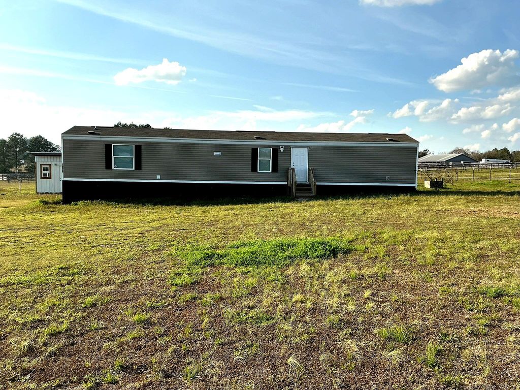 1929 New Holland Road, Wagener, SC 29164