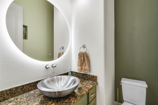 5213 Lillian Street, Houston, TX 77007