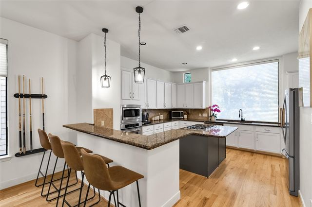 5213 Lillian Street, Houston, TX 77007