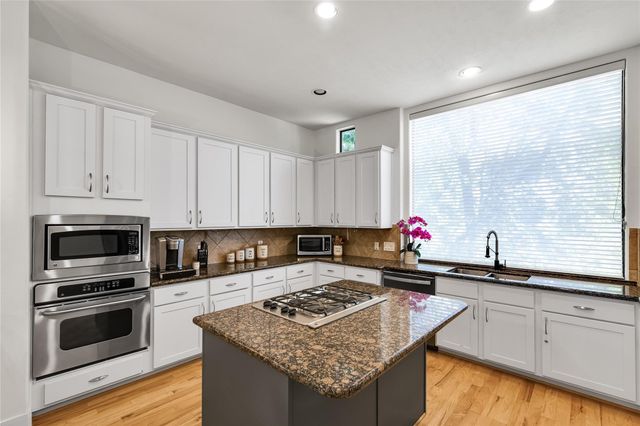 5213 Lillian Street, Houston, TX 77007