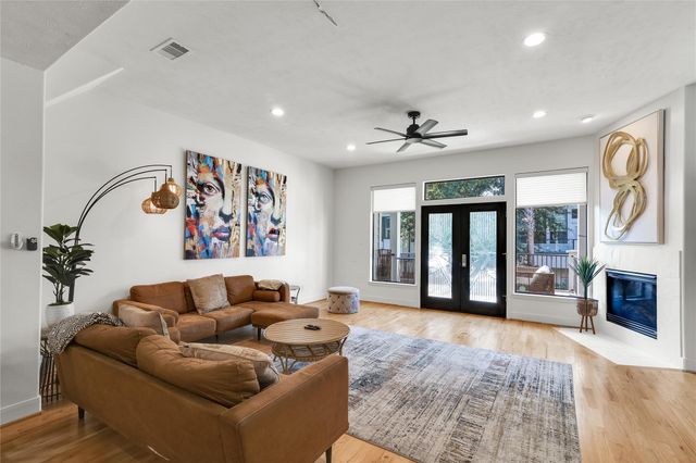 5213 Lillian Street, Houston, TX 77007