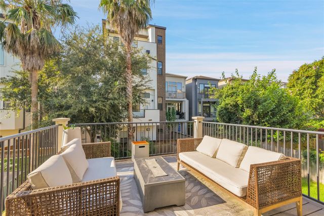 5213 Lillian Street, Houston, TX 77007