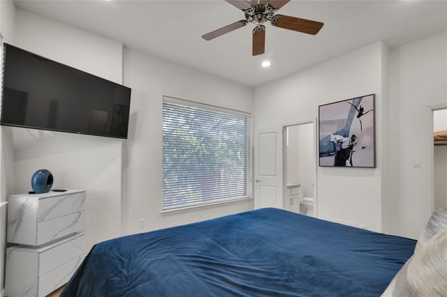 5213 Lillian Street, Houston, TX 77007