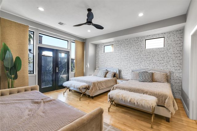 5213 Lillian Street, Houston, TX 77007