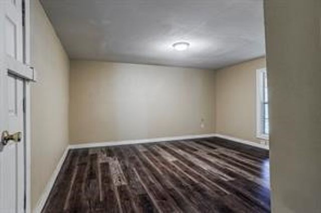 3211 Bideker Avenue, Fort Worth, TX 76105