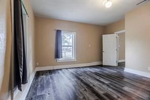 3211 Bideker Avenue, Fort Worth, TX 76105