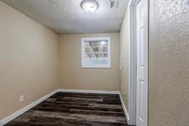 3211 Bideker Avenue, Fort Worth, TX 76105