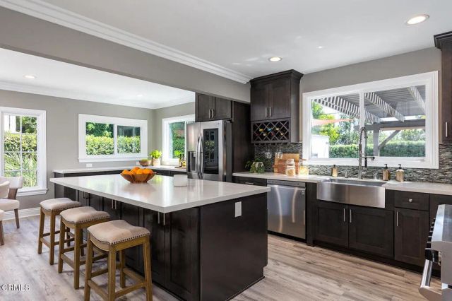 2330 E Orange Grove Boulevard, Pasadena, CA 91104