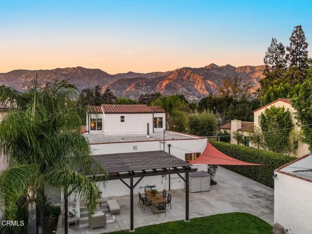 2330 E Orange Grove Boulevard, Pasadena, CA 91104