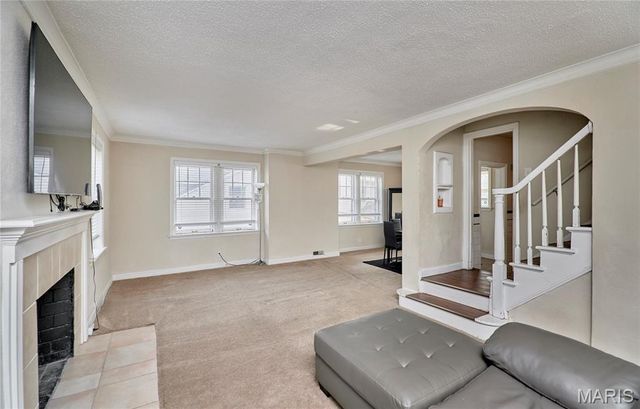 3714 Nelson Drive, St Louis, MO 63121