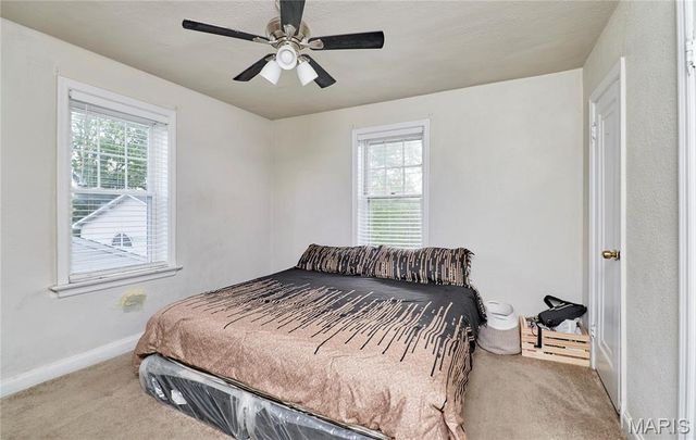 3714 Nelson Drive, St Louis, MO 63121
