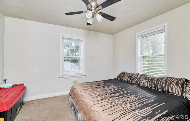 3714 Nelson Drive, St Louis, MO 63121