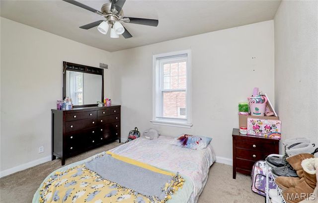 3714 Nelson Drive, St Louis, MO 63121