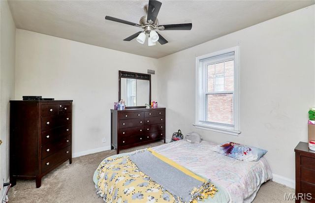 3714 Nelson Drive, St Louis, MO 63121