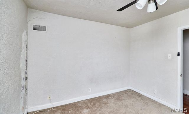 3714 Nelson Drive, St Louis, MO 63121