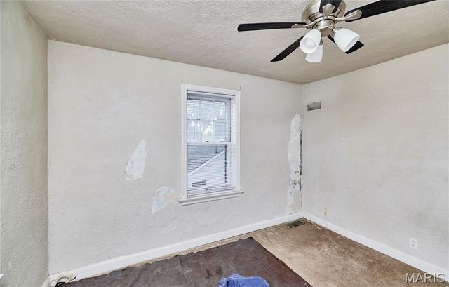 3714 Nelson Drive, St Louis, MO 63121
