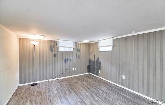 3714 Nelson Drive, St Louis, MO 63121