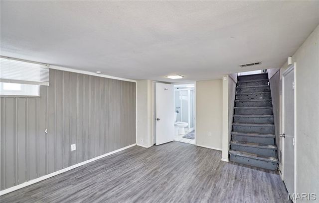 3714 Nelson Drive, St Louis, MO 63121