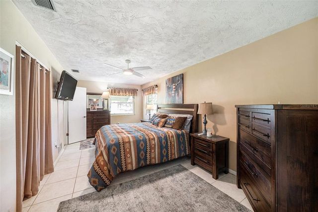 135 RODNEY COURT, Palm Harbor, FL 34684