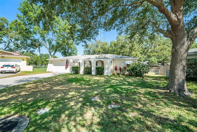 135 RODNEY COURT, Palm Harbor, FL 34684