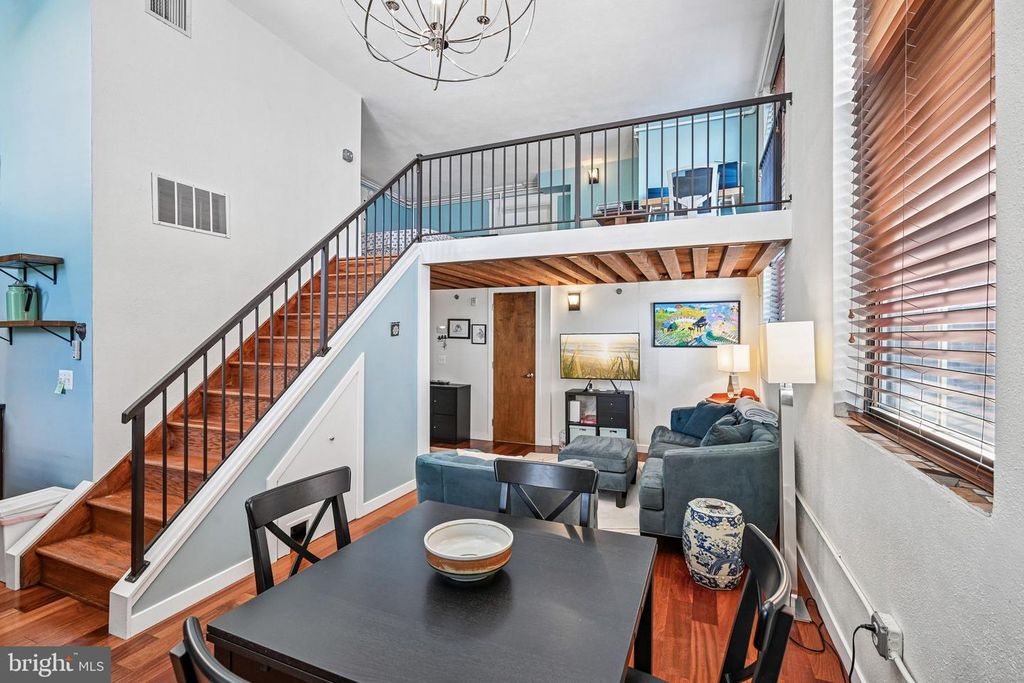 1201 FITZWATER ST #305, PHILADELPHIA, PA 19147 — exterior