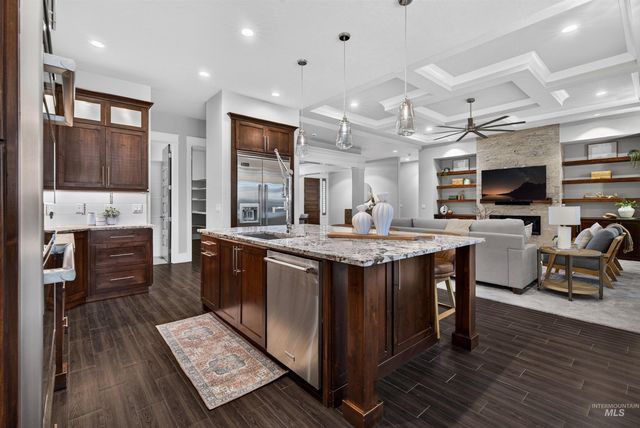 4221 W Greenspire Dr, Meridian, ID 83646