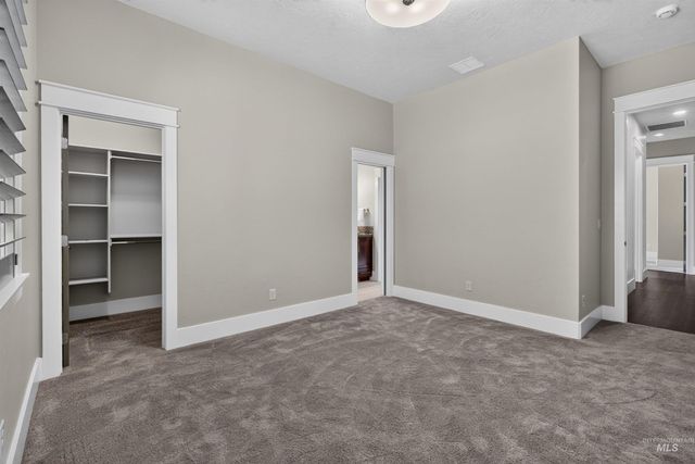 4221 W Greenspire Dr, Meridian, ID 83646