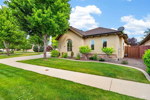 4221 W Greenspire Dr, Meridian, ID 83646